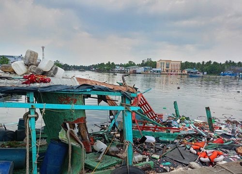 Cháy, nổ tàu cá làm 7 người bị thương, thiệt hại hàng tỷ đồng