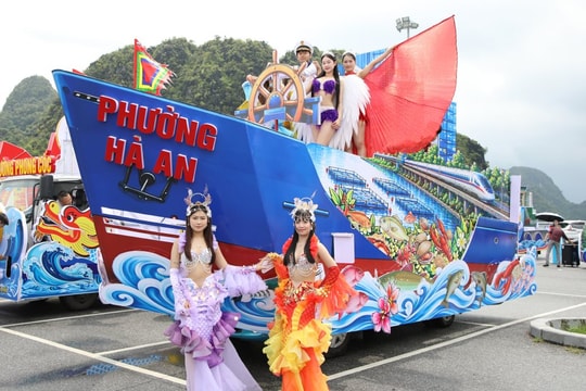 Carnaval Hạ Long 2026 lần đầu quy tụ 54 xã, phường, đặc khu trình diễn xe mô hình