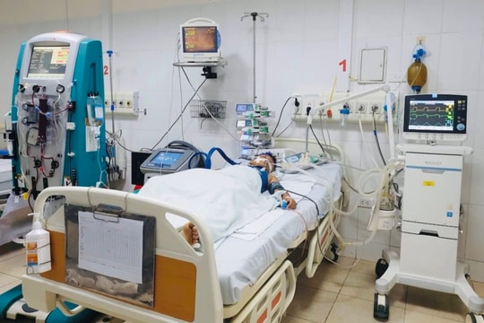 Kỳ tích cứu sống bệnh bé trai 11 tuổi bị ngừng tim trên lớp học