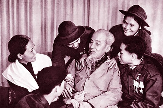 Chủ tịch Hồ Chí Minh: “Miền Nam yêu quý luôn ở trong trái tim tôi”