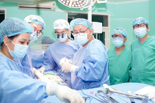 Một người ra đi, sáu cuộc đời hồi sinh