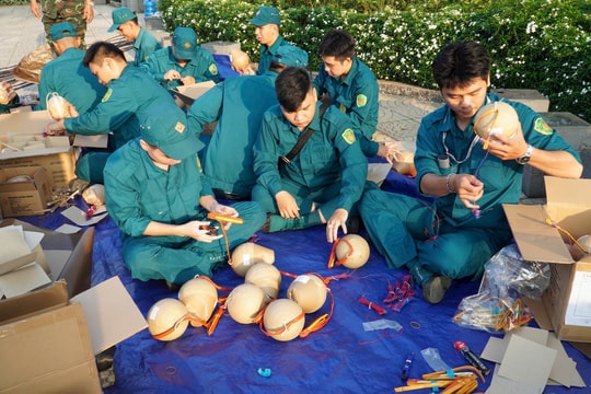 “Trận địa” pháo hoa TP.HCM trước giờ khai hỏa