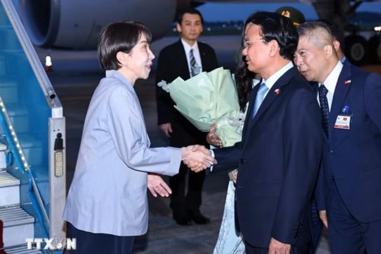 Thủ tướng Nhật Bản Takaichi Sanae đến Hà Nội, bắt đầu thăm chính thức Việt Nam