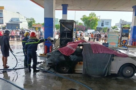 Đà Nẵng: Cháy xe tại cây xăng, hai người tử vong
