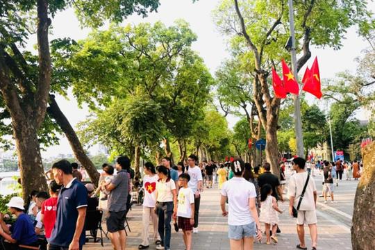 Du lịch Hà Nội dịp 30/4 - 1/5: Vì sao Thủ đô trở thành điểm hẹn sôi động, hấp dẫn?