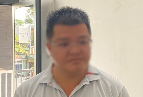 “Nổ” là cán bộ ngân hàng để lừa đảo chiếm đoạt tài sản