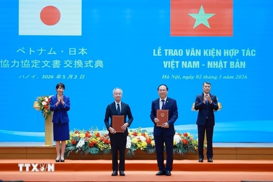 Việt Nam, Nhật Bản trao nhiều văn kiện hợp tác quan trọng