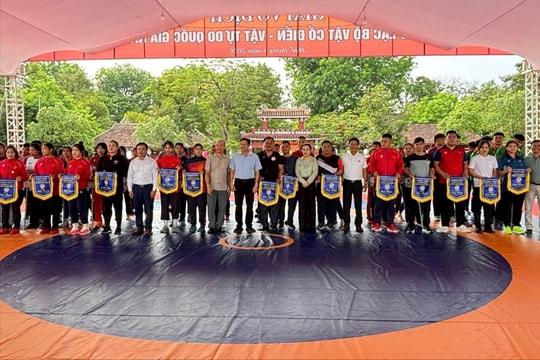 Gần 350 đô vật hội tụ về Huế tranh tài