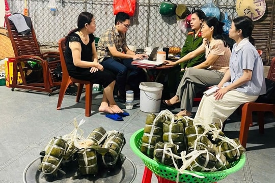 Phát hiện cơ sở sản xuất giò lợn dùng hàn the