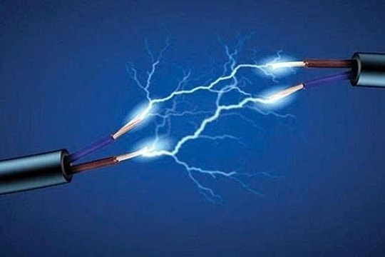 Nam công nhân tử vong do điện giật
