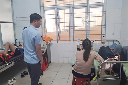 Phạt 80 triệu đồng, đình chỉ 3 tháng tiệm bánh mì khiến 86 người ngộ độc