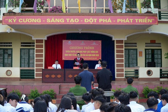 TAND Khu vực 6 – Lào Cai tổ chức phiên tòa giả định tuyên truyền phòng chống ma tuý