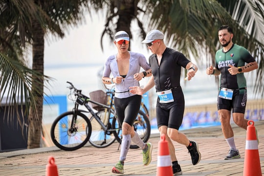 Gần 300 vận động viên tranh tài tại Sunrise Sprint Việt Nam 2026 ở Đà Nẵng