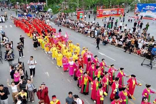 Hơn 3.000 nghệ sĩ, nghệ nhân diễu hành chào Liên hoan Múa rối Hải Phòng
