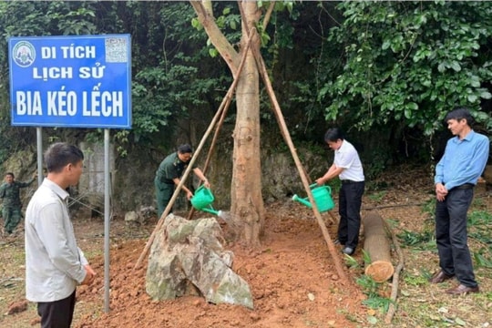 "Cột mốc văn hóa" nơi biên ải