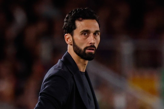 Arbeloa: Real Madrid phải đối diện cơn giận dữ của người hâm mộ