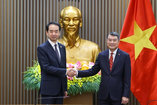 Thủ tướng Lê Minh Hưng tiếp Đại sứ Trung Quốc