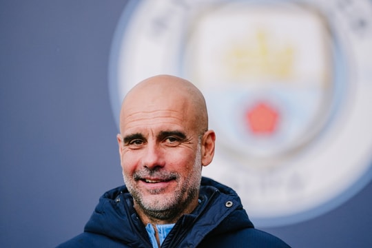 Guardiola: Man City không chịu áp lực sau chiến thắng của Arsenal