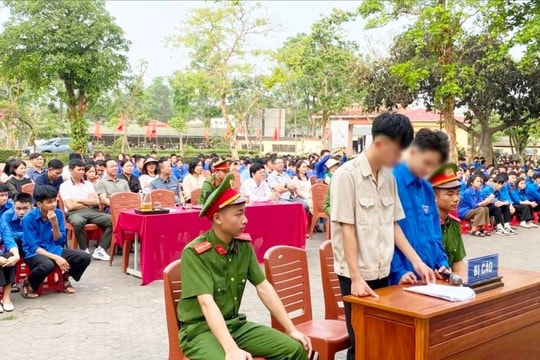 Phiên tòa giả định cảnh tỉnh thực trạng giao thông lứa tuổi học đường