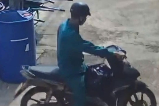 Gia đình đang đi du lịch, kẻ trộm đột nhập vào nhà lấy hơn nửa tỷ đồng