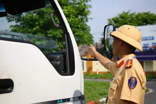 Cho phép cấp chứng chỉ bồi dưỡng kiến thức giao thông đường bộ bản điện tử từ 1/7/2026