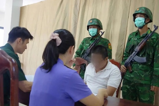 Bắt 4 đối tượng mua bán, tàng trữ trái phép chất ma túy