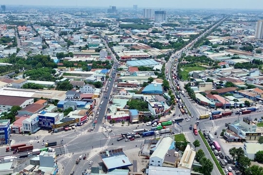 TP.HCM liên tiếp xảy ra sự cố chạm cáp, đứt dây điện