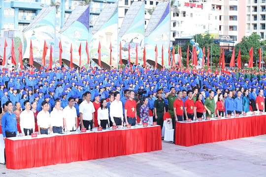Tuổi trẻ Việt Nam tiếp lửa truyền thống qua hành trình xuyên Việt