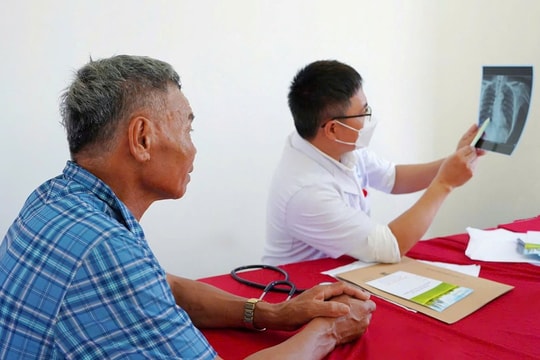 Đưa dịch vụ y tế đến gần người dân hơn