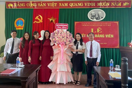 TAND khu vực 2 - Huế kết nạp 3 đảng viên nhân kỷ niệm ngày sinh của Bác Hồ