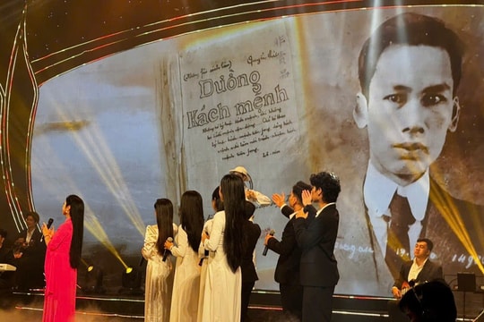 Chương trình nghệ thuật “Sáng mãi tên Người” lan tỏa giá trị tư tưởng Hồ Chí Minh
