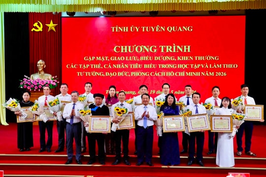 Lan tỏa phong trào học tập và làm theo gương Bác tại Tuyên Quang