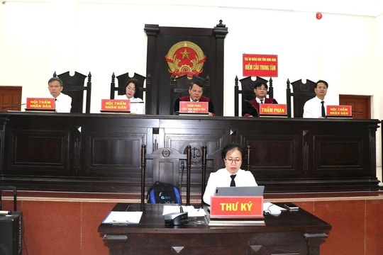 TAND tỉnh Ninh Bình tổ chức phiên tòa rút kinh nghiệm trực tuyến kết nối 18 tỉnh, thành