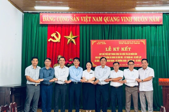 TAND khu vực 8 - Lâm Đồng ký quy chế phối hợp với UBND các xã