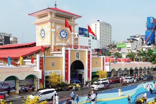 Liên tiếp phát hiện hàng giả ở Saigon Square, chợ Bến Thành