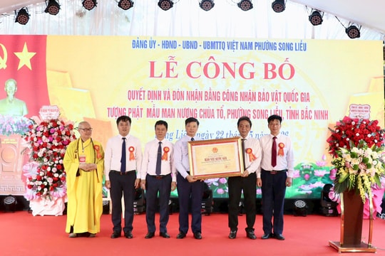 Bắc Ninh: Đón bằng công nhận Bảo vật quốc gia Tượng Phật bằng gỗ Mẫu Man Nương chùa Tổ