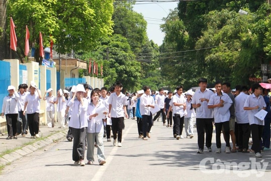 Hơn 50.000 thí sinh ở Ninh Bình bước vào kỳ thi lớp 10