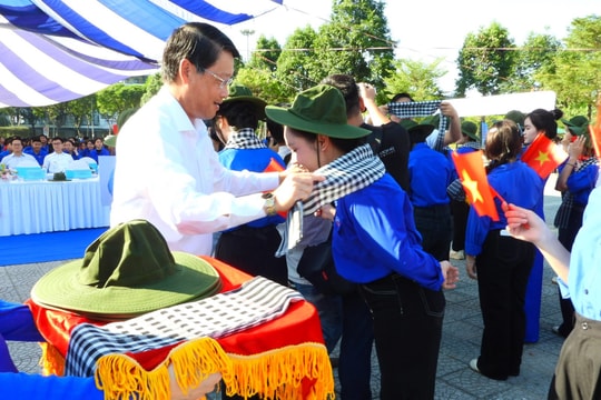 Hơn 1.000 thanh niên ra quân “Ngày Chủ nhật xanh 2026"