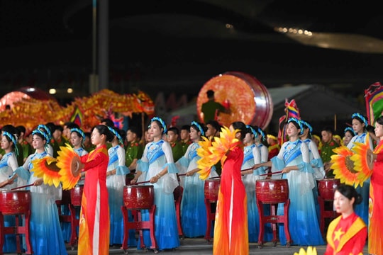 Mãn nhãn các tiết mục biểu diễn tại lễ khai mạc Hội thao Công an nhân dân 2026