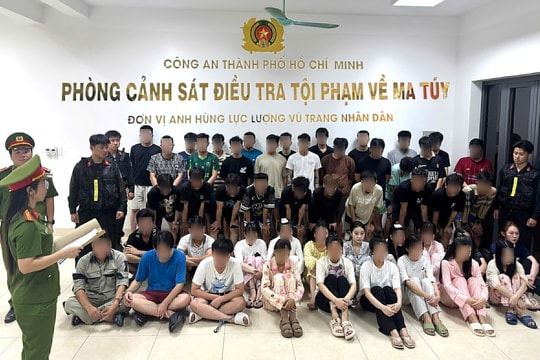 Triệt phá tụ điểm ma túy tại quán bar Revo, khởi tố 50 đối tượng