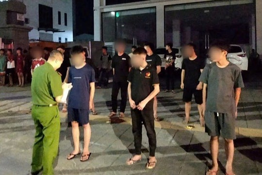 Xử lý 36 trường hợp tụ tập livestream cổ vũ nhóm đua xe