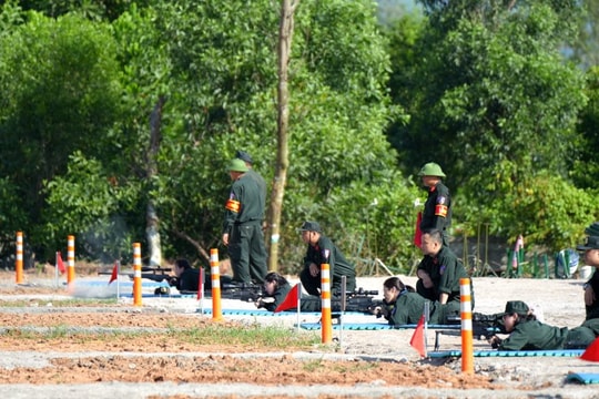 Những “bóng hồng thép” trên thao trường