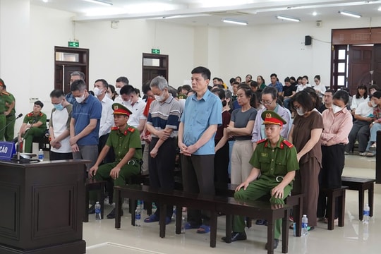 Hai cựu Cục trưởng Cục An toàn thực phẩm Bộ Y tế được giảm án