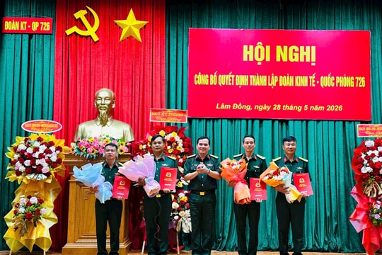 Công bố quyết định thành lập Đoàn Kinh tế - Quốc phòng 726