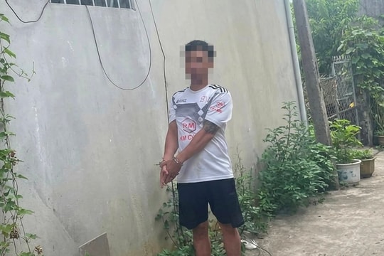 Bỏ trốn gần 1 năm, đối tượng mua bán ma túy ra đầu thú