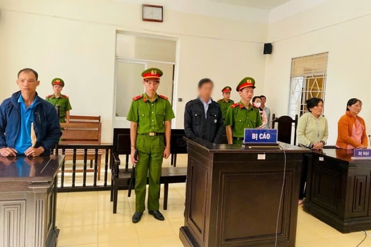 Phía sau tay lái là cuộc đời