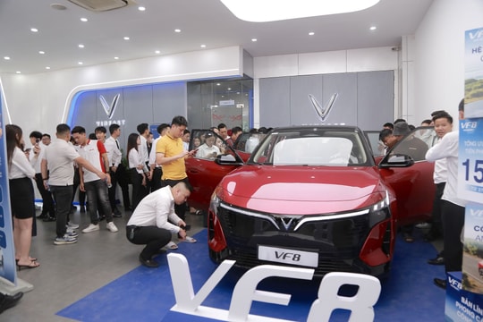 VinFast VF 8 thế hệ mới từ góc nhìn chuyên gia: “Một lựa chọn rất giá trị”