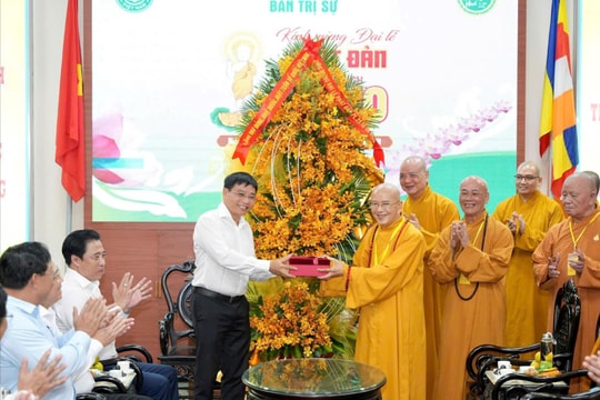 Phó Thủ tướng Nguyễn Văn Thắng thăm, chúc mừng Đại lễ Phật đản Phật lịch 2570