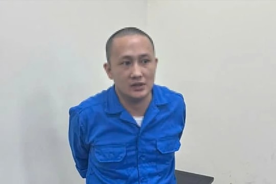 Dùng súng bắn bố dượng, lĩnh 16 năm tù