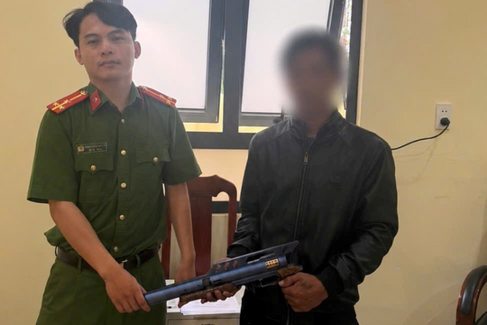 Thu hồi vũ khí từ cơ sở, giữ vững bình yên địa bàn